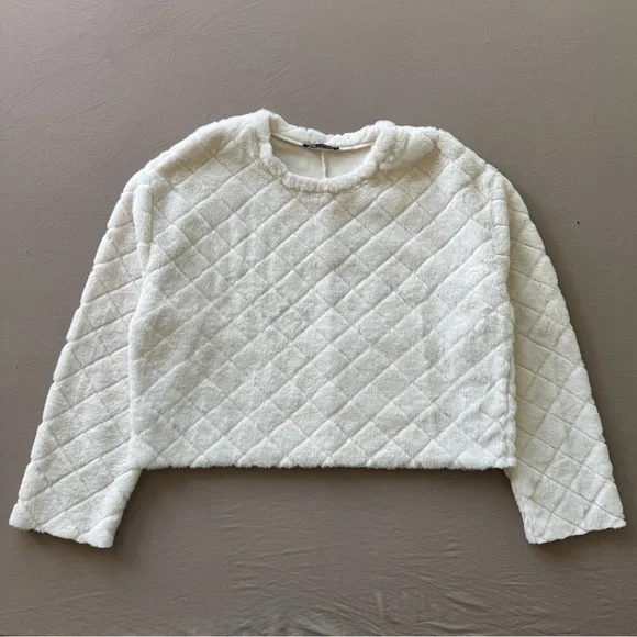 Zara Crop Quilted Faux Fur Sweater - Picture 2 of 12
